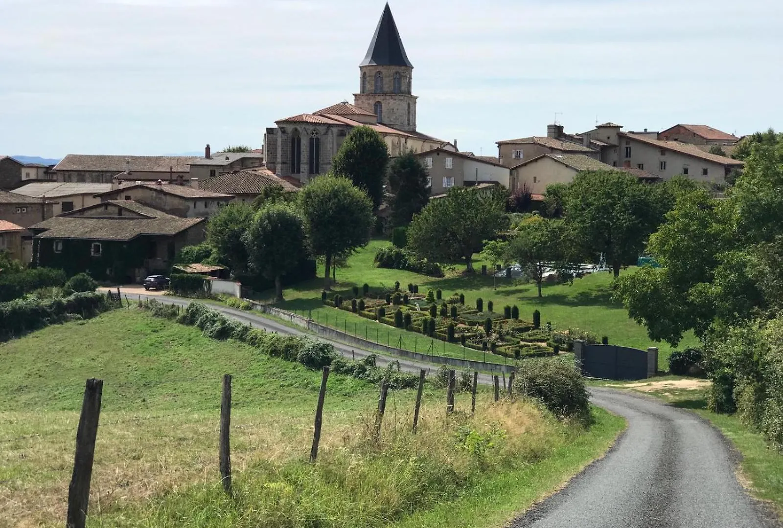 Le Jardin De Chignore Vollore-Ville